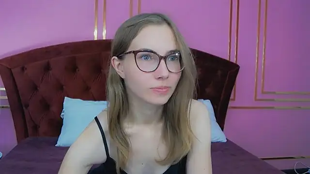 Snapshot of JessieJuss chatting on September 23, 2025, 1:58 pm JessieJuss online show from September 23, 2025, 1:58 pm