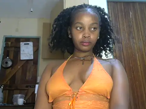 Snapshot of Lattie1 chatting on October 20, 2025, 3:23 pm Lattie1 online show from October 20, 2025, 3:23 pm