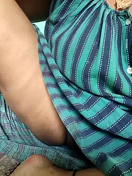 desi boudi87 online show from April 12, 2026, 5:45 am