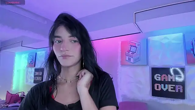 LindaWz  online show from January 10, 2026, 4:14 am