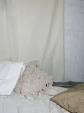 Snapshot of Gatithaaa chatting on March 25, 2026, 1:44 am Gatithaaa online show from March 25, 2026, 1:44 am