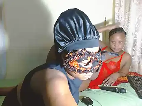 Snapshot of JuicyMellow21 chatting on September 9, 2025, 1:49 am JuicyMellow21 online show from September 9, 2025, 1:49 am