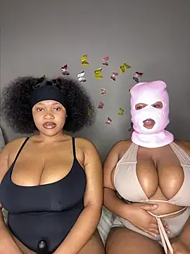 JuicyMellow21 online show from April 11, 2026, 11:31 pm