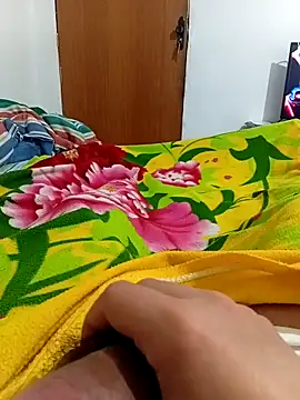 Snapshot of Rootsroger chatting on October 29, 2025, 2:25 am Rootsroger online show from October 29, 2025, 2:25 am