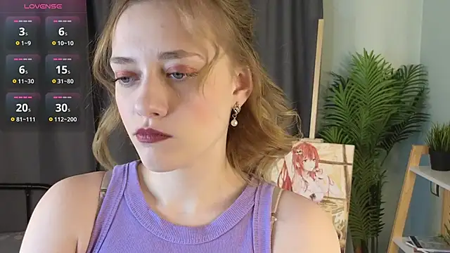 HollieCollelo online show from November 21, 2025, 3:05 am