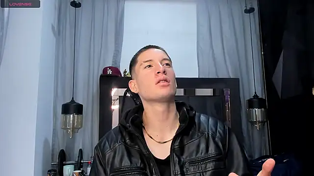 HunterHeat  online show from April 20, 2026, 12:19 pm