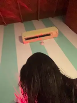 alilith online show from February 4, 2026, 8:58 pm