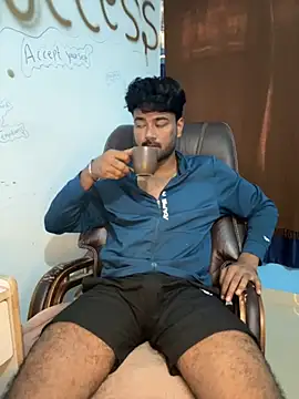 MeekBatgirl online show from November 13, 2025, 3:27 am