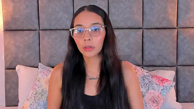 Snapshot of Roseaurora chatting on July 2, 2026, 11:16 am Roseaurora online show from July 2, 2026, 11:16 am