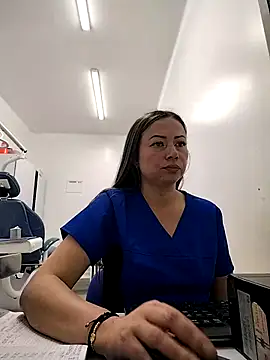 Madisson-04  online show from September 30, 2025, 7:52 pm