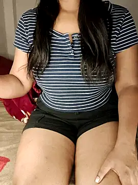 Riya Malik online show from May 22, 2026, 2:40 am