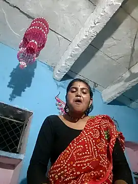 LUCKY cut online show from October 4, 2025, 4:05 pm