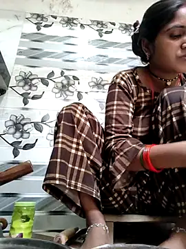 LUCKY cut online show from April 6, 2026, 3:37 am