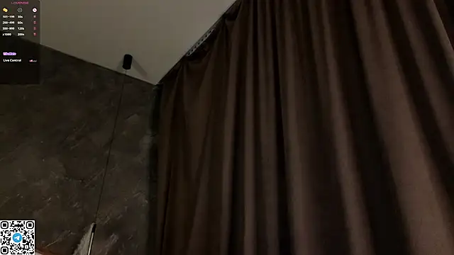 VincenzaGarigliano online show from October 27, 2025, 1:09 am