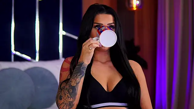 KylieKroftt online show from February 7, 2026, 9:07 pm