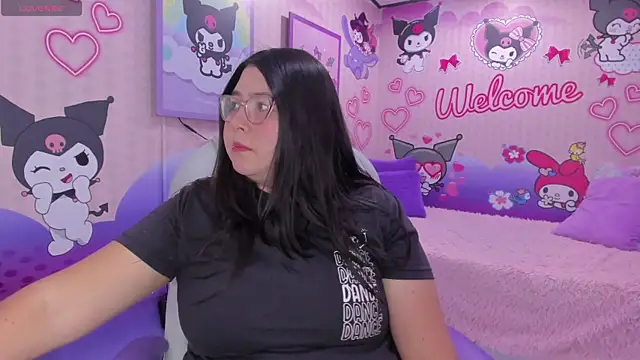 Snapshot of Dulce_meow chatting on May 19, 2026, 11:49 am Dulce meow online show from May 19, 2026, 11:49 am