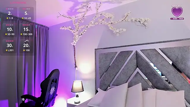 jasmincollin  online show from December 23, 2025, 3:15 am