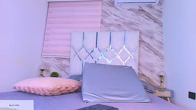 collet 1 online show from April 18, 2026, 12:20 pm