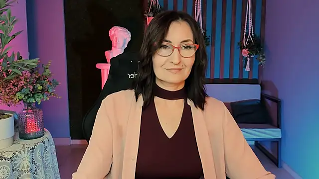 UnaTerra online show from September 13, 2025, 5:51 am