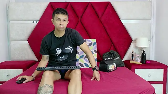 Kity spiderr online show from February 6, 2026, 12:30 pm