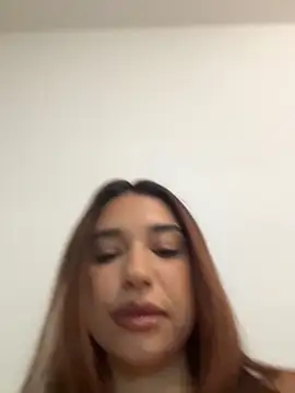 ItalianGirl online show from November 29, 2025, 4:10 pm