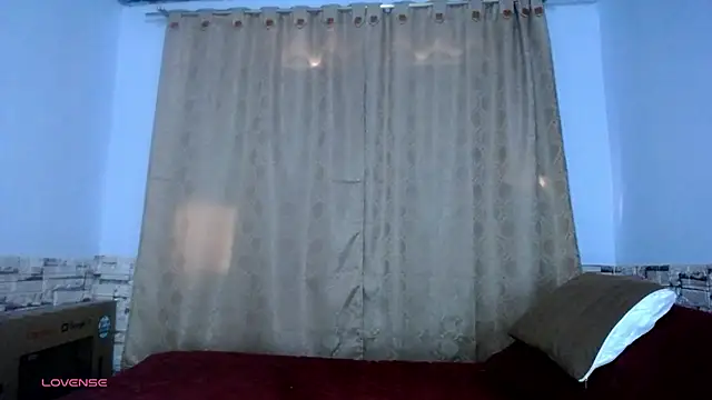 Bicky 24 online show from November 12, 2025, 2:28 pm