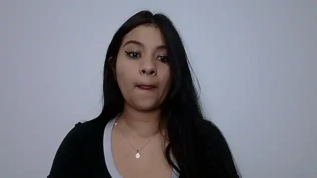Snapshot of ValerieLove_ chatting on March 13, 2026, 11:39 am ValerieLove online show from March 13, 2026, 11:39 am