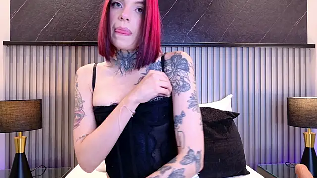 Meganreed  online show from May 19, 2026, 10:27 pm