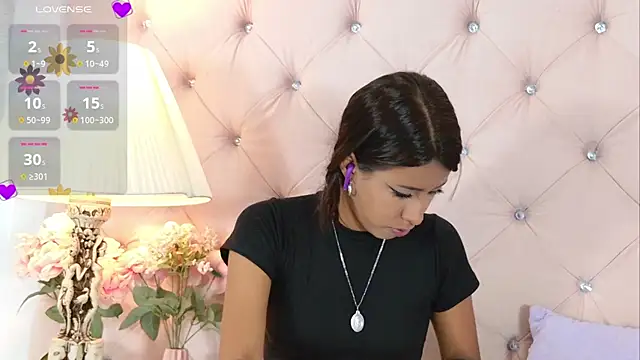 CaterinaRomano online show from September 11, 2025, 8:31 pm