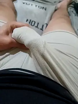 anis3g4 online show from September 26, 2025, 12:53 pm