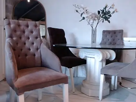 Marrr-hot online show from November 7, 2025, 7:47 pm