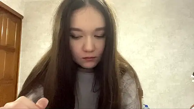 Snapshot of Pikmigirl18 chatting on September 21, 2025, 1:57 pm Pikmigirl18 online show from September 21, 2025, 1:57 pm