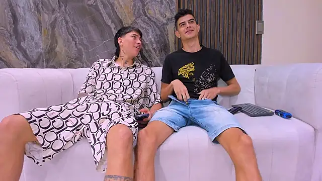 junior friendss online show from November 19, 2025, 8:20 pm