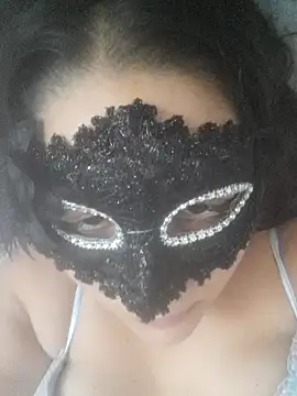 Snapshot of LOCA_GIRL chatting on September 13, 2025, 12:05 pm LOCA GIRL online show from September 13, 2025, 12:05 pm