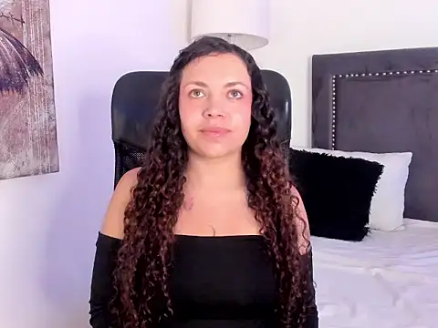 Snapshot of RubyStrong chatting on March 10, 2026, 2:11 pm RubyStrong online show from March 10, 2026, 2:11 pm