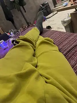 Snapshot of ruberofre chatting on November 3, 2025, 11:59 pm ruberofre online show from November 3, 2025, 11:59 pm