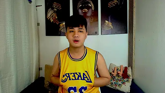 Snapshot of KentAivan chatting on September 17, 2025, 3:46 pm KentAivan online show from September 17, 2025, 3:46 pm