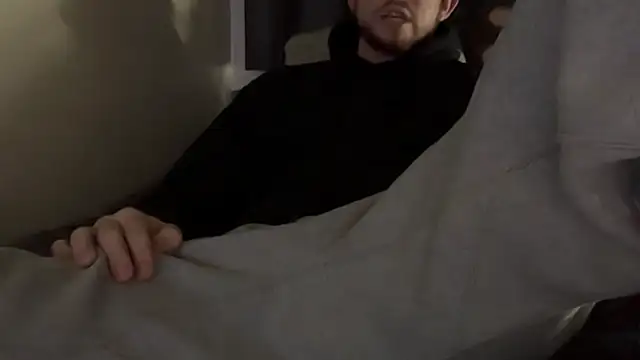 Snapshot of twinkydave chatting on November 25, 2025, 6:19 pm twinkydave online show from November 25, 2025, 6:19 pm