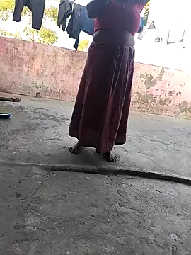 Snapshot of CUTE_BHABI_1 chatting on November 26, 2025, 10:49 am CUTE BHABI 1 online show from November 26, 2025, 10:49 am