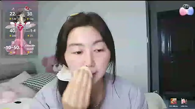 Snapshot of Diva_VVN chatting on April 8, 2026, 11:59 pm Diva VVN online show from April 8, 2026, 11:59 pm