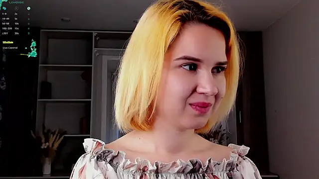 AgnesSonnek online show from September 13, 2025, 1:38 am