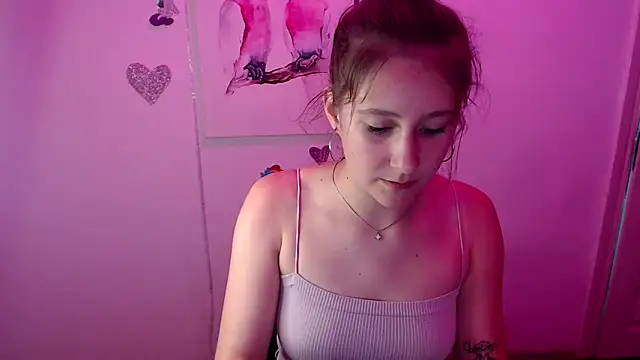 Milka kamila online show from September 9, 2025, 1:32 pm