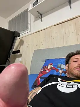 Snapshot of dennis89768 chatting on February 21, 2026, 10:11 pm dennis89768 online show from February 21, 2026, 10:11 pm