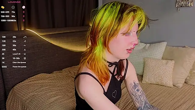 KandraCruser online show from November 25, 2025, 8:20 pm