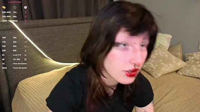 KandraCruser online show from December 14, 2025, 8:35 pm