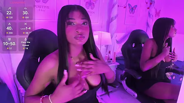 SophiaBloss online show from November 26, 2025, 4:13 am