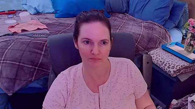 ninajaymes online show from September 9, 2025, 9:47 pm