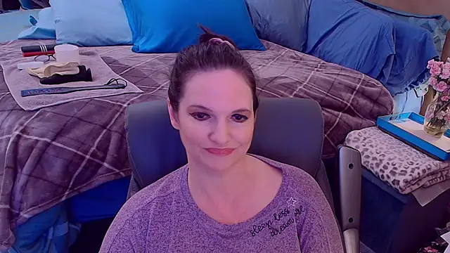 ninajaymes online show from September 22, 2025, 9:50 pm