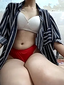 miss raavy online show from September 15, 2025, 9:42 am