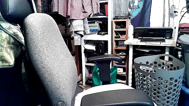 georgew62 online show from November 23, 2025, 2:22 am